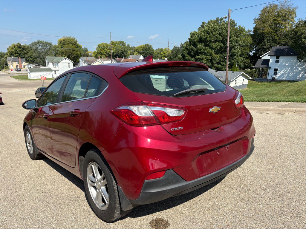 2018 Chevrolet Cruze Image 5