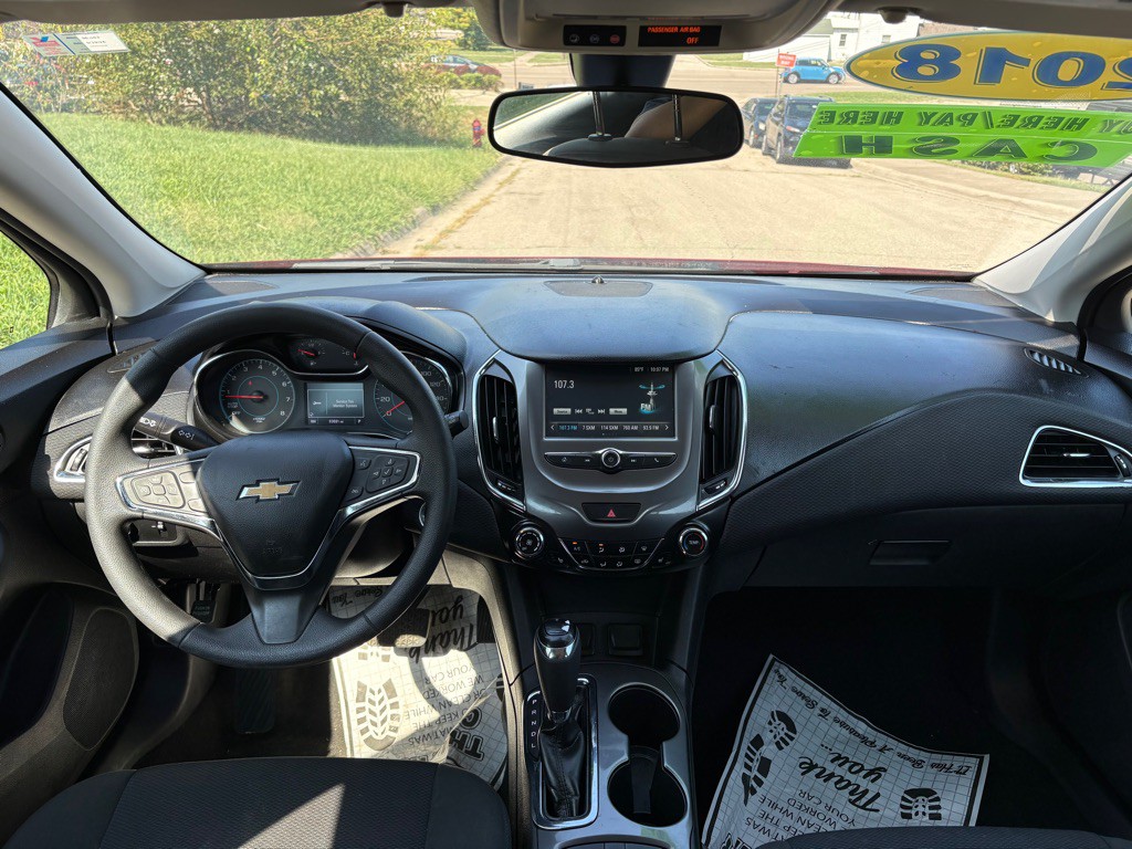 2018 Chevrolet Cruze Image 17