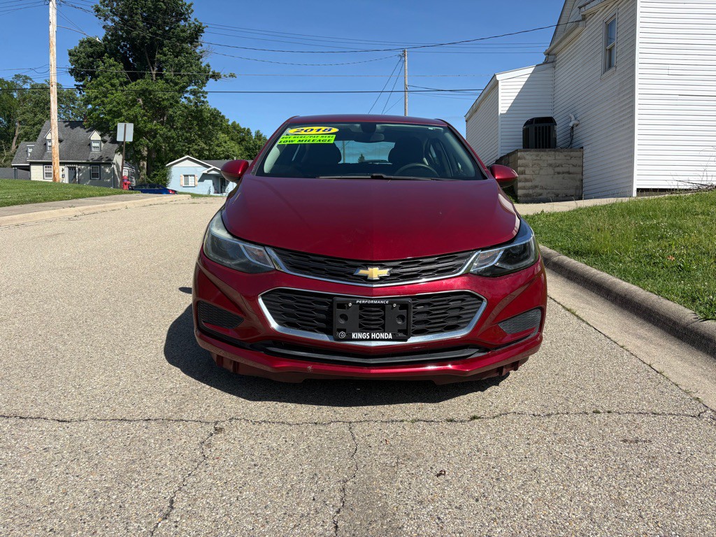 2018 Chevrolet Cruze Image 1