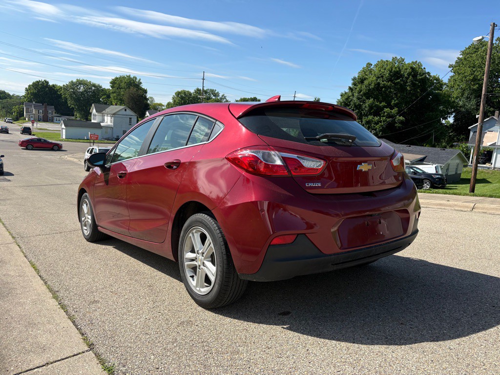 2018 Chevrolet Cruze Image 4