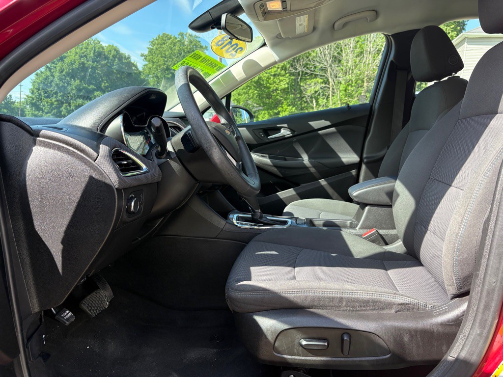 2018 Chevrolet Cruze Image 15