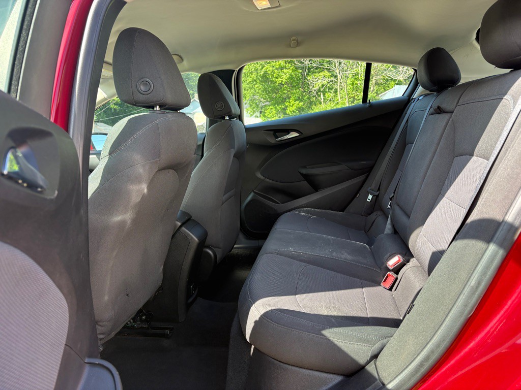 2018 Chevrolet Cruze Image 16