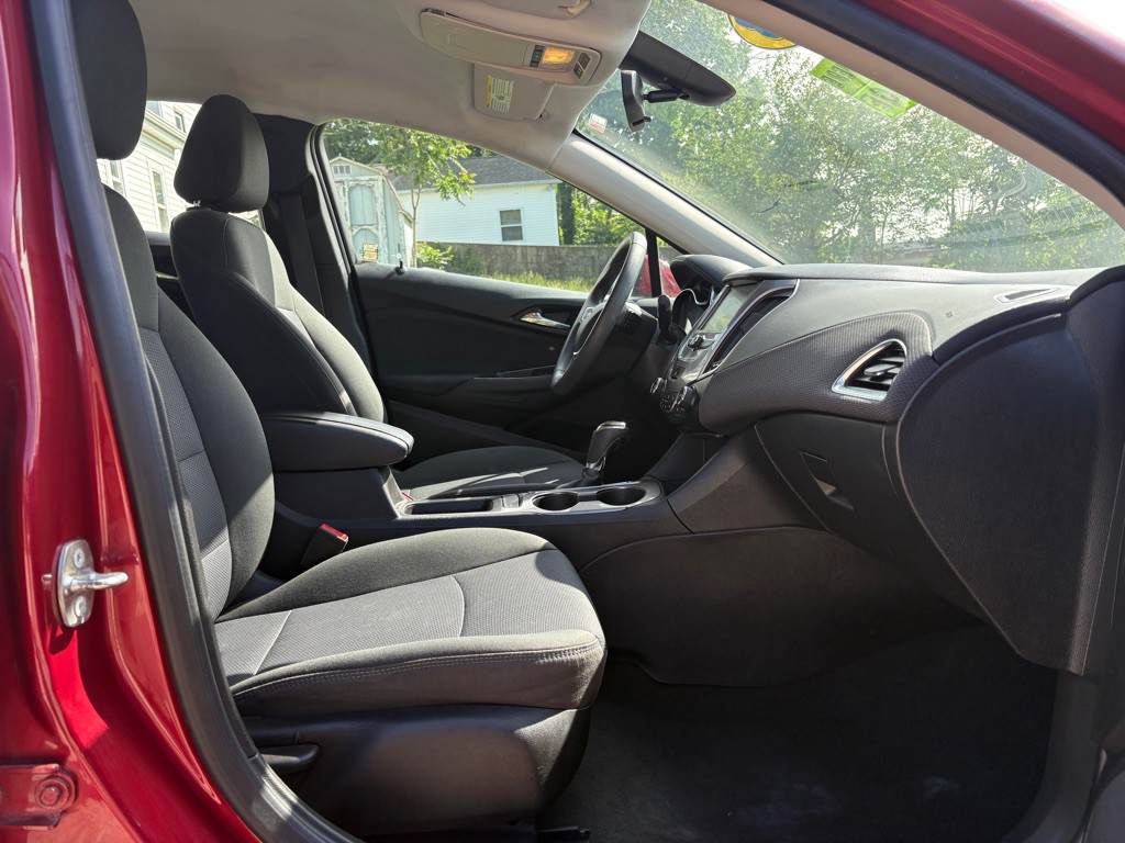 2018 Chevrolet Cruze Image 17