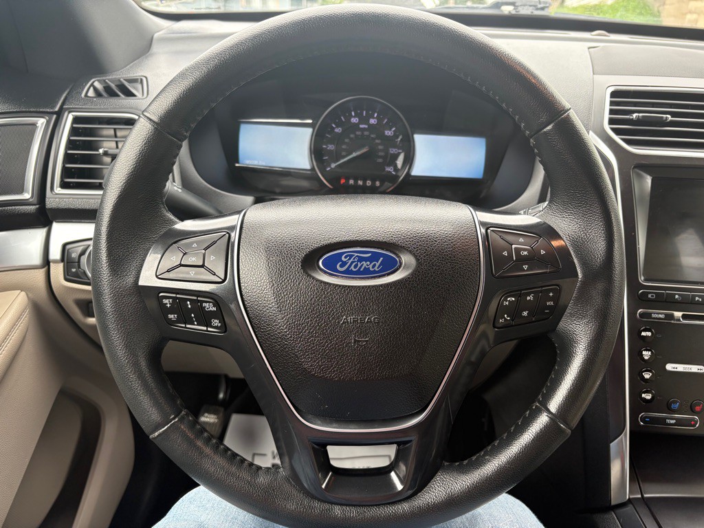 2018 Ford Explorer Image 9