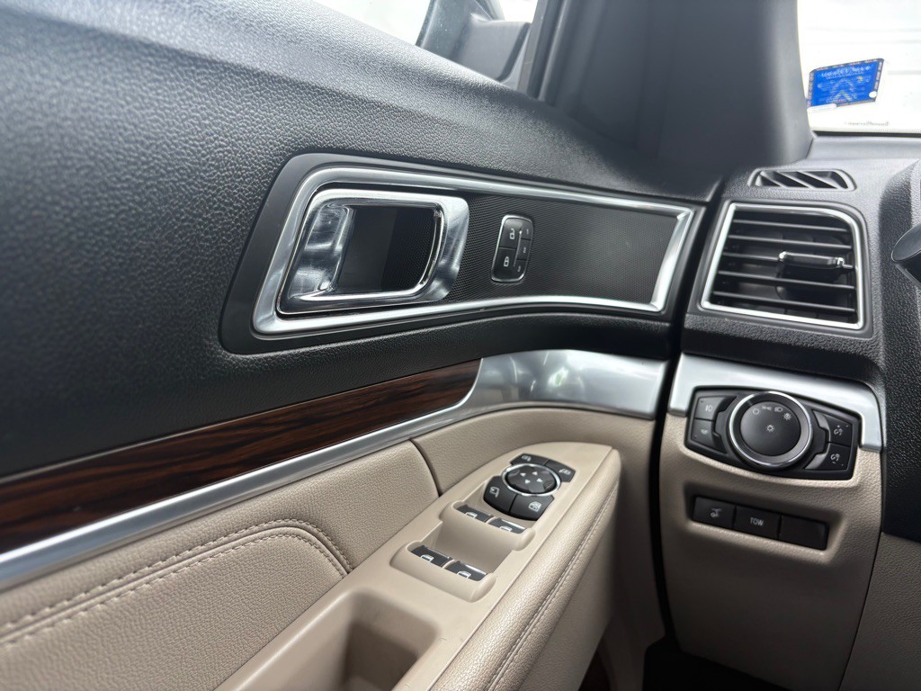 2018 Ford Explorer Image 11