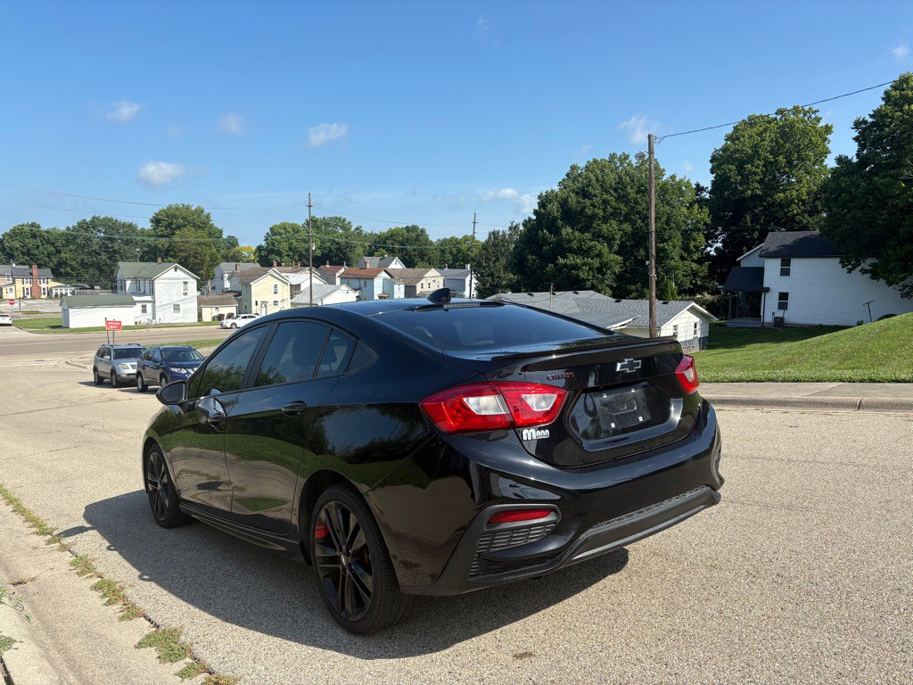 2017 Chevrolet Cruze Image 4
