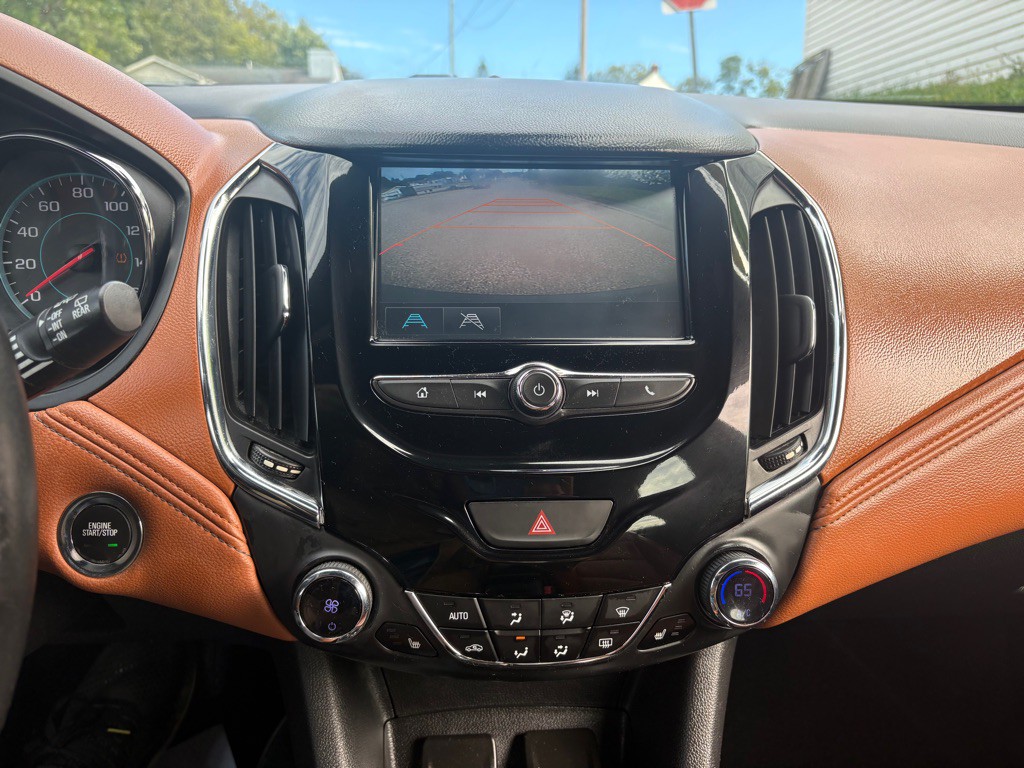 2017 Chevrolet Cruze Image 11