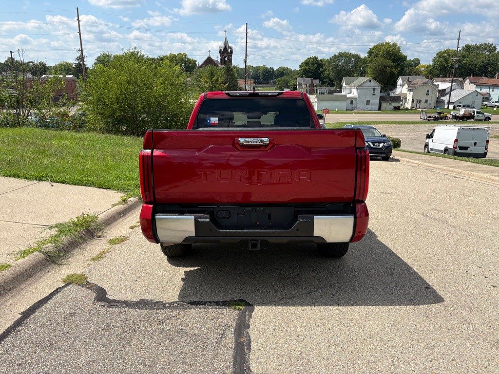 2022 Toyota Tundra Image 5