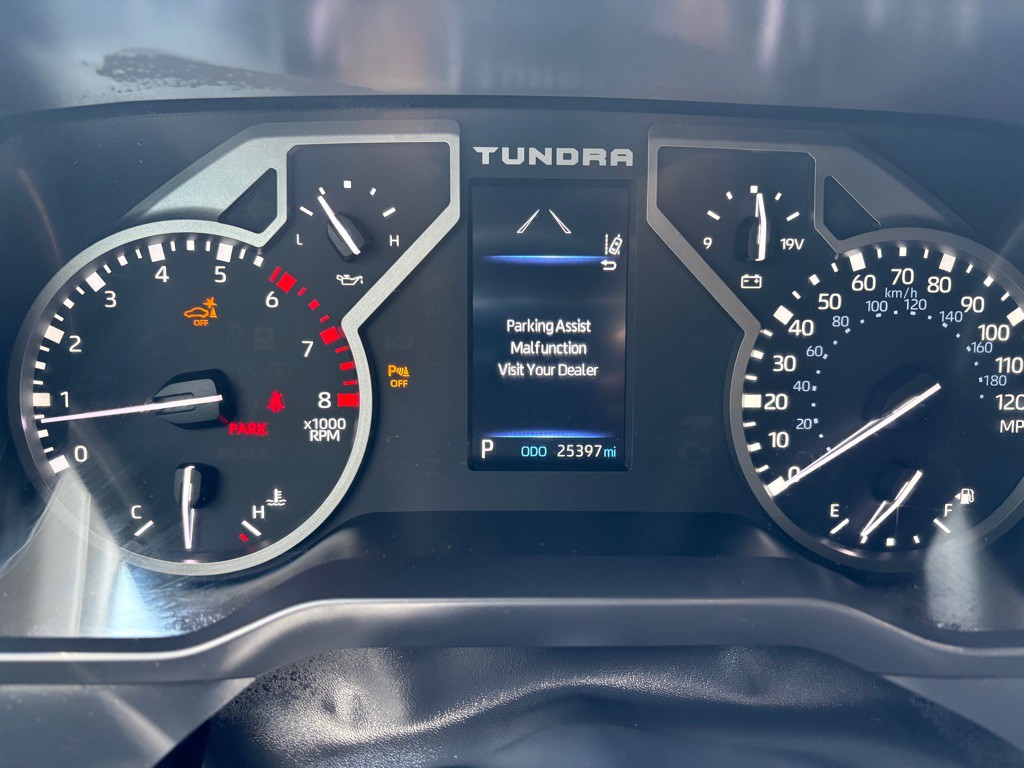 2022 Toyota Tundra Image 10