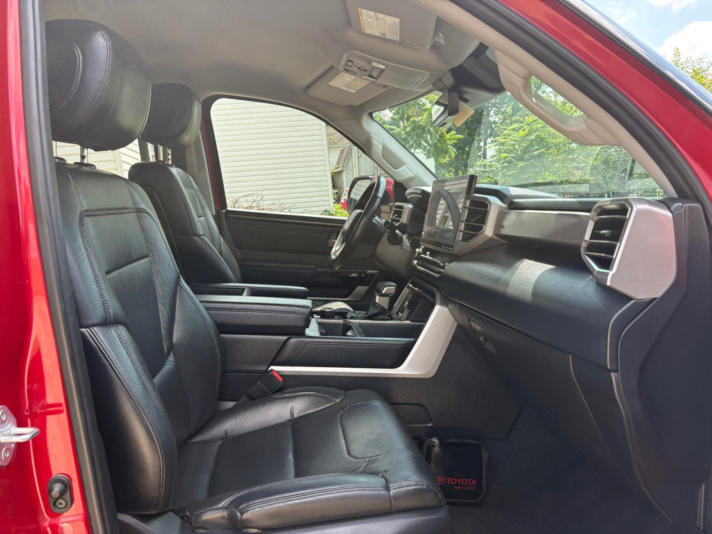 2022 Toyota Tundra Image 17