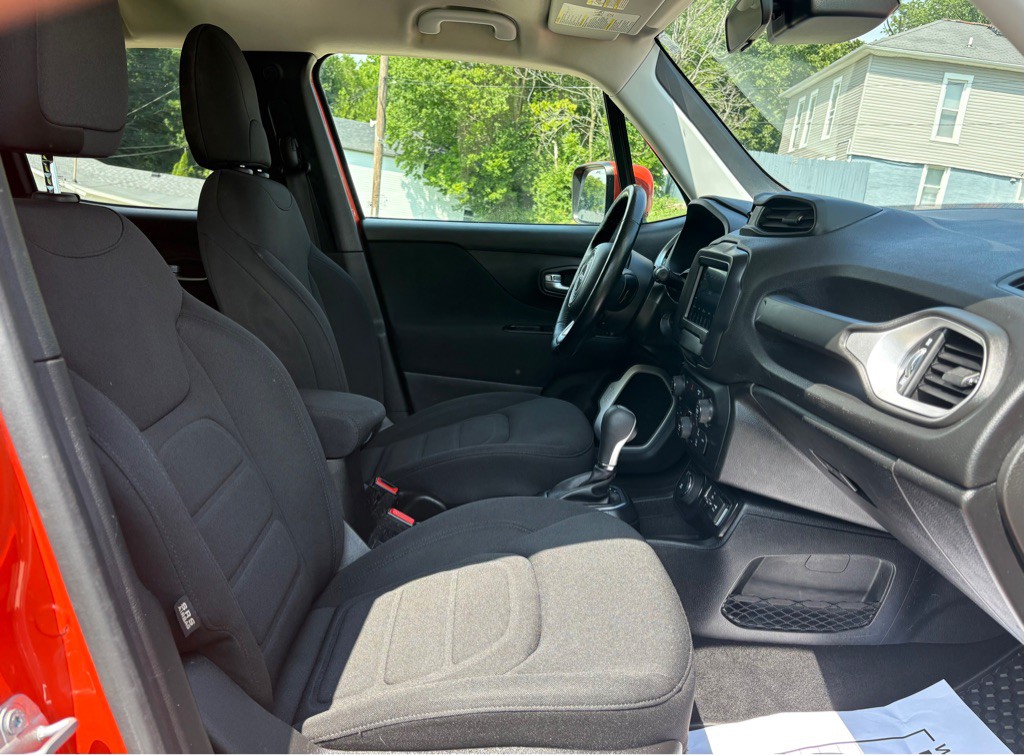 2019 Jeep Renegade Image 17