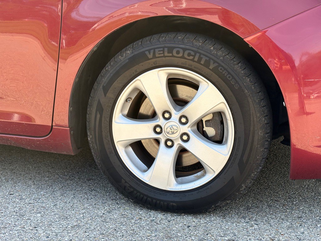 2014 Toyota Sienna Image 22