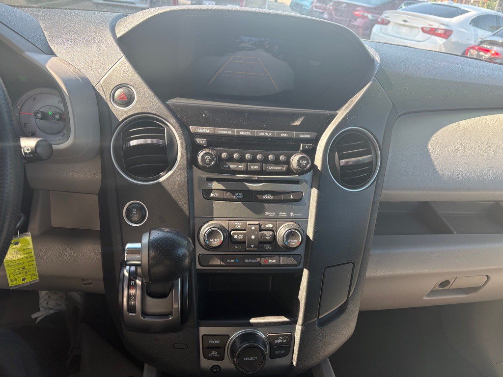 2015 Honda Pilot Image 12