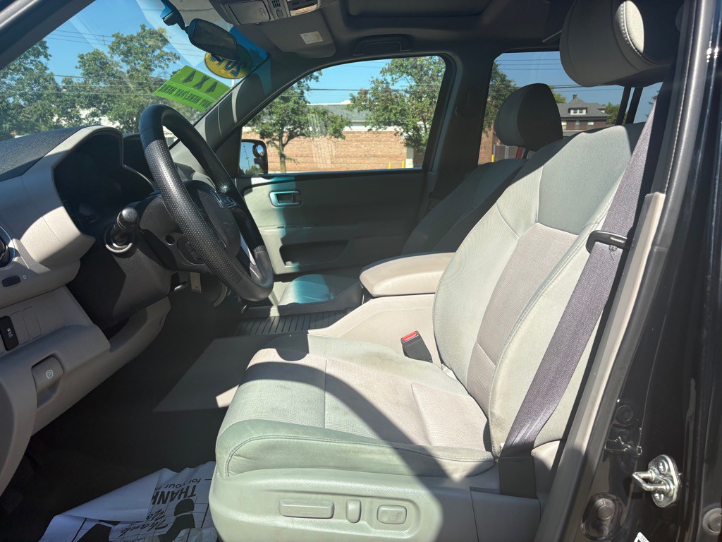 2015 Honda Pilot Image 17