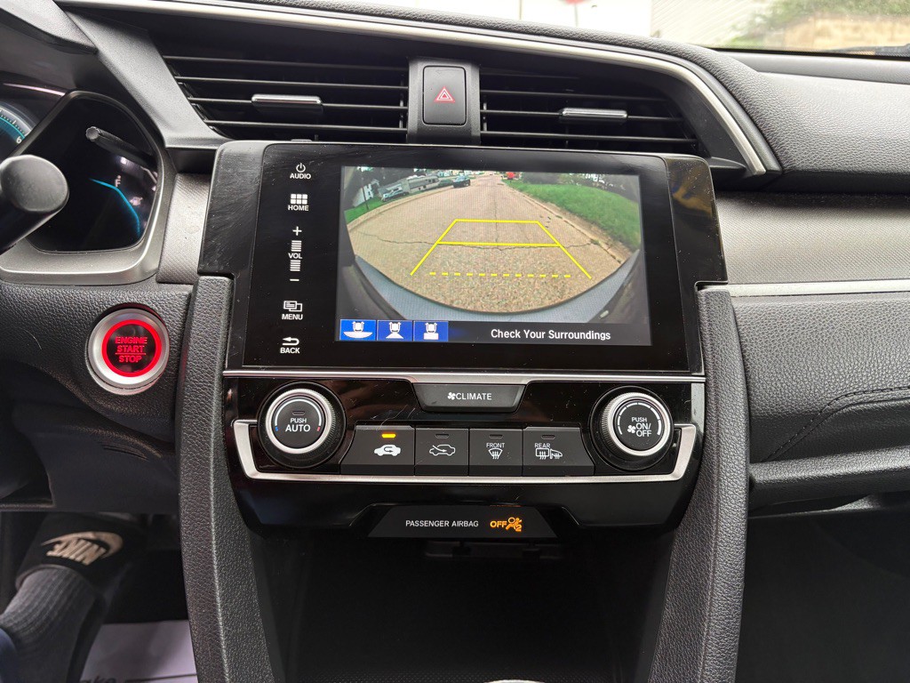 2018 Honda Civic Image 11