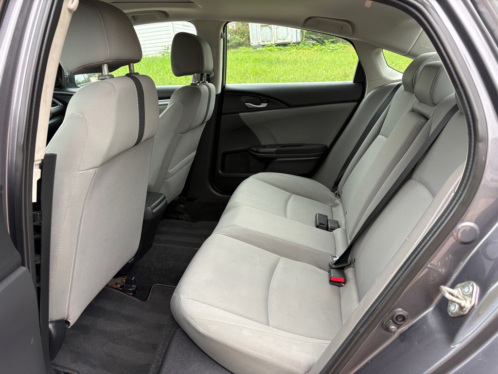 2018 Honda Civic Image 16