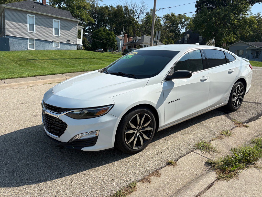 2020 Chevrolet Malibu Image 2