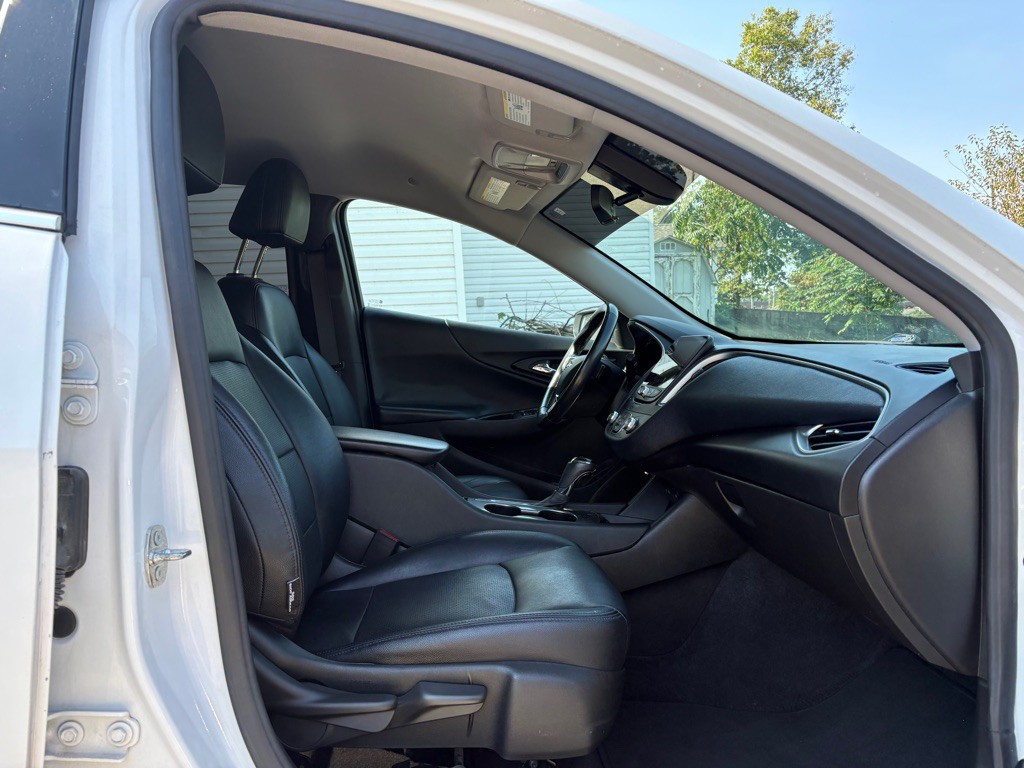 2020 Chevrolet Malibu Image 20