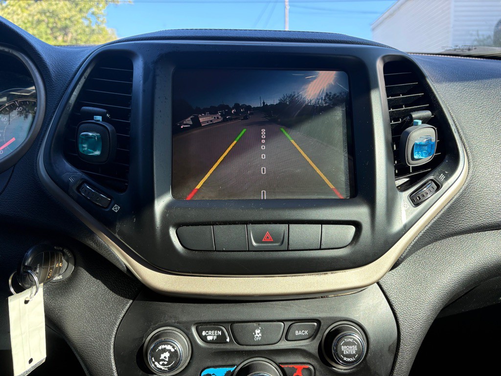 2014 Jeep Cherokee Image 10