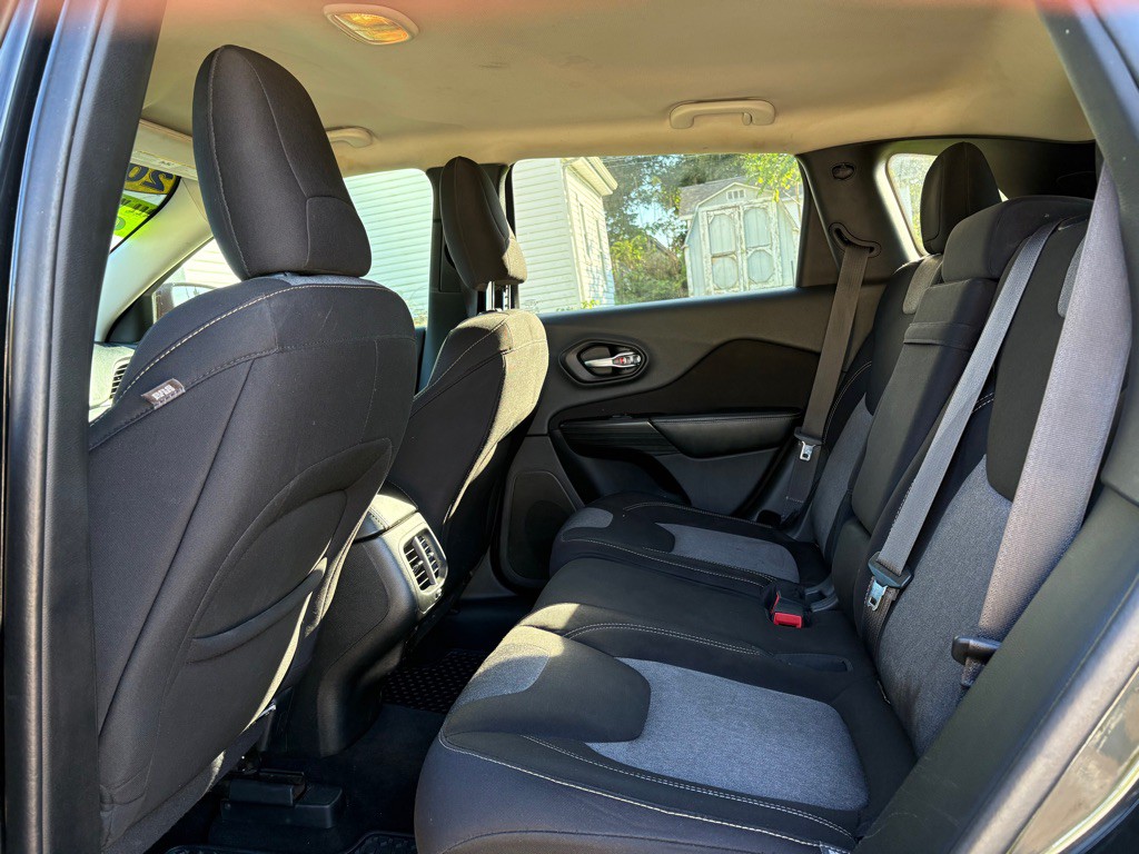 2014 Jeep Cherokee Image 15