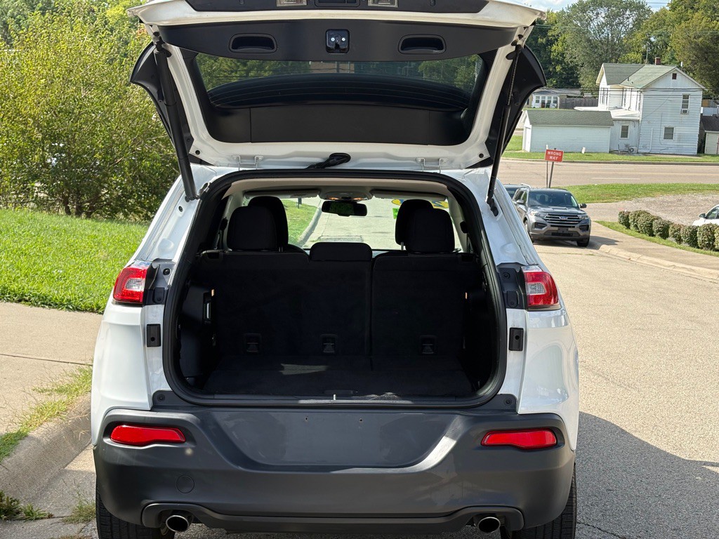 2014 Jeep Cherokee Image 17