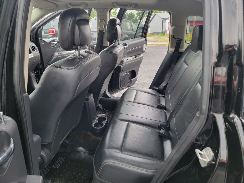 2015 Jeep Compass Image 12