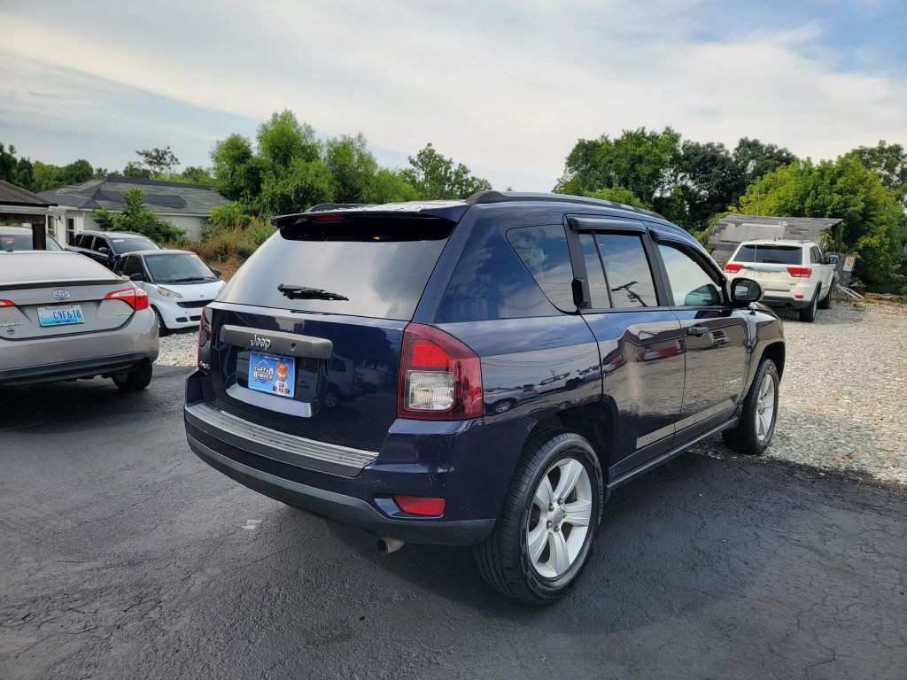 2015 Jeep Compass Image 8