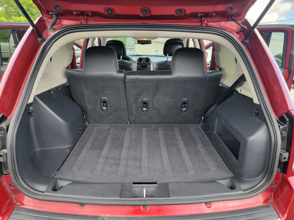 2016 Jeep Compass Image 12
