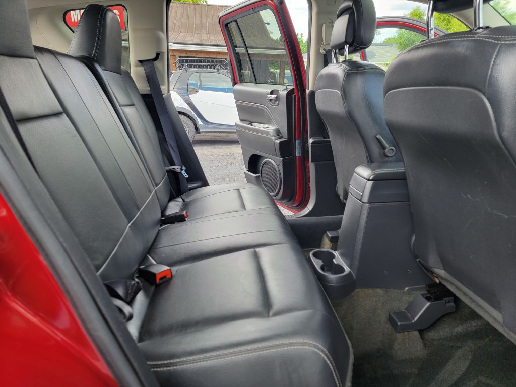 2016 Jeep Compass Image 13