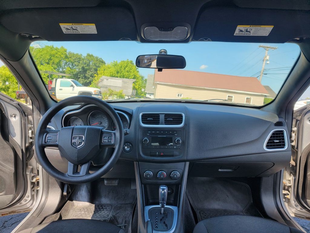 2013 Dodge Avenger Image 13