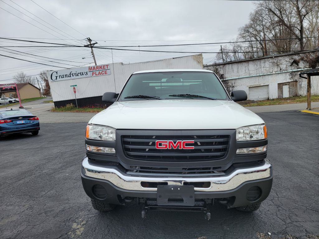 2005 GMC Sierra Image 7