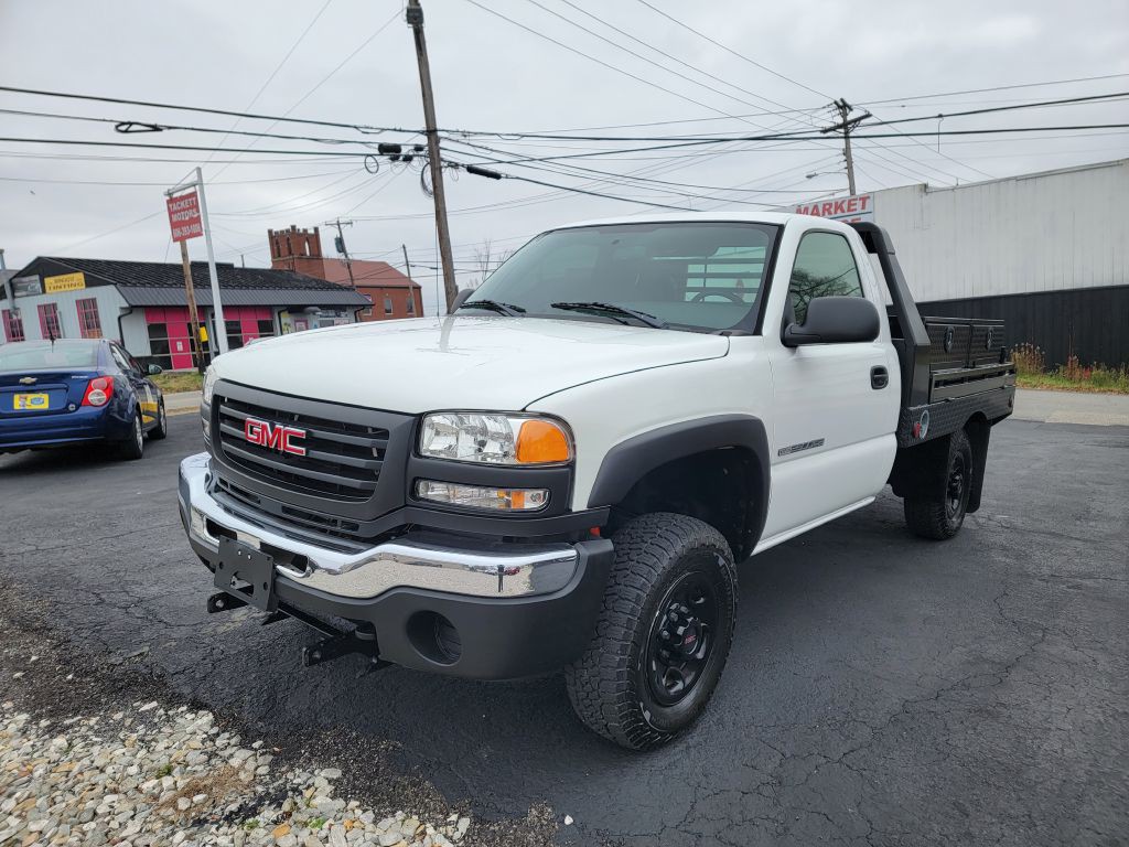 2005 GMC Sierra Image 8