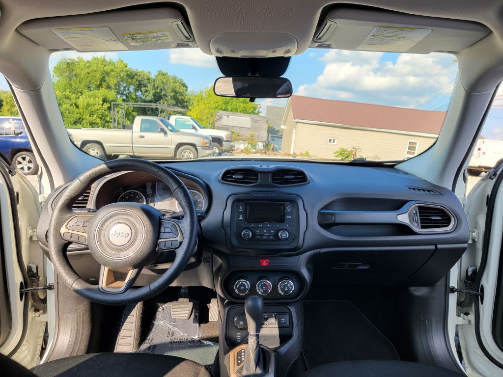 2017 Jeep Renegade Image 13