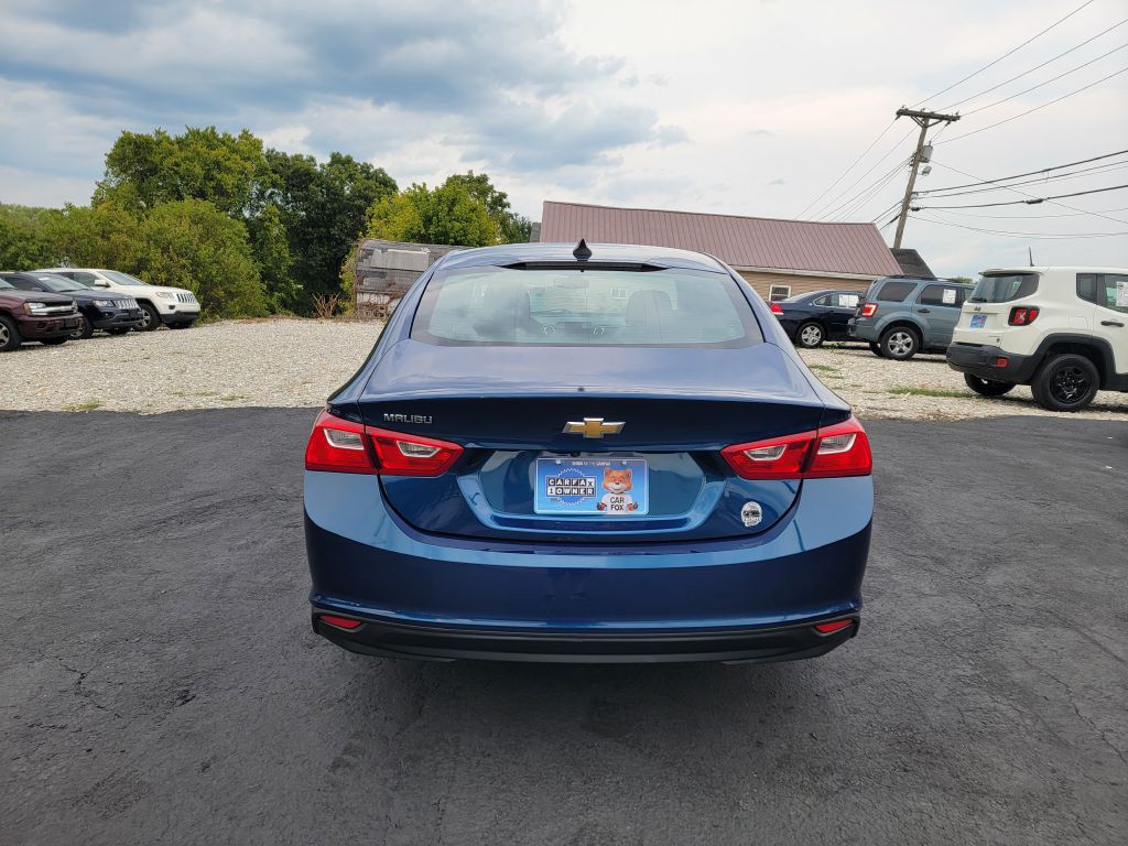 2019 Chevrolet Malibu Image 2