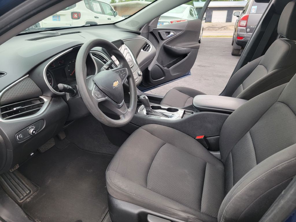 2019 Chevrolet Malibu Image 12