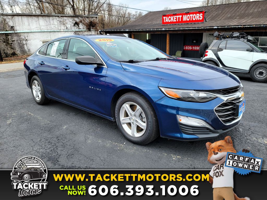 2019 Chevrolet Malibu Image 1