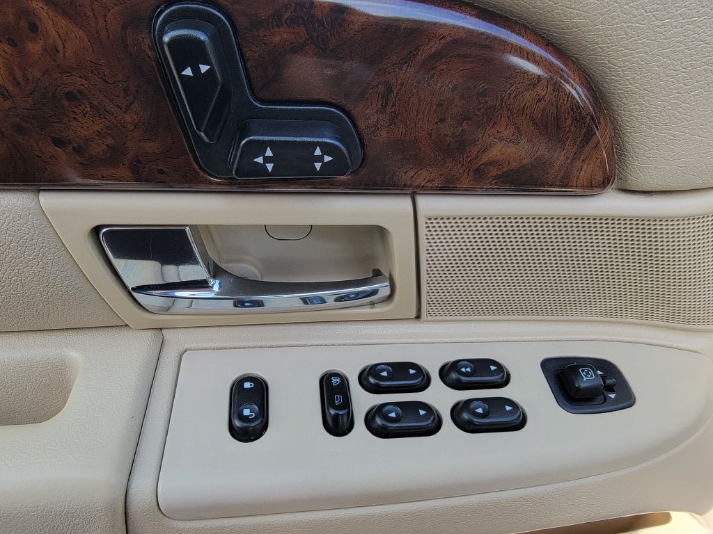 2006 Mercury Grand Marquis Image 12