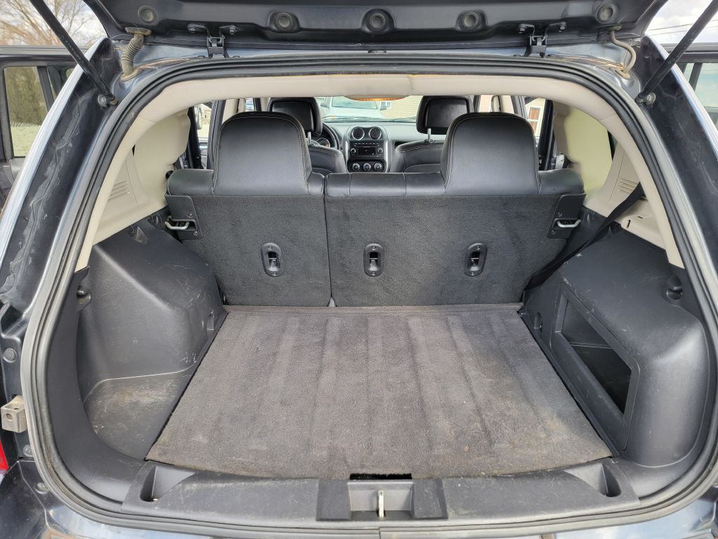 2015 Jeep Compass Image 11