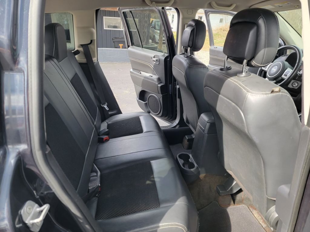 2015 Jeep Compass Image 12