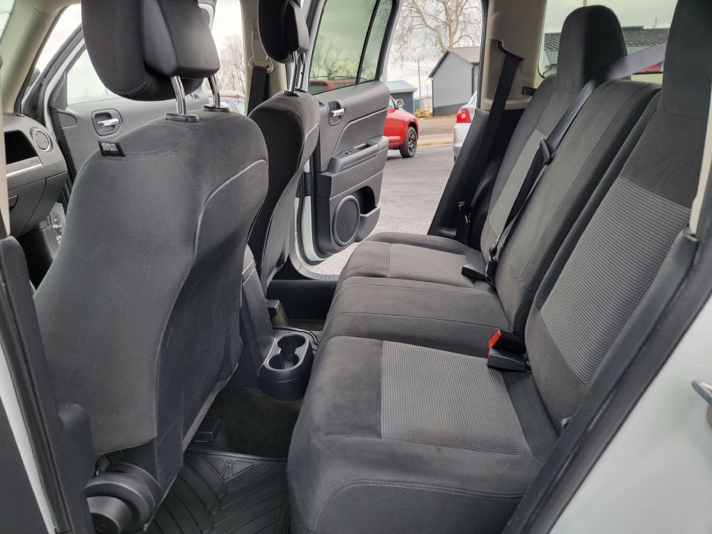 2016 Jeep Patriot Image 12