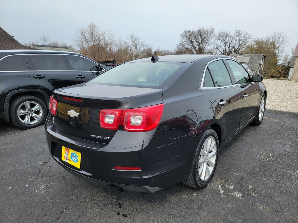 2013 Chevrolet Malibu Image 4