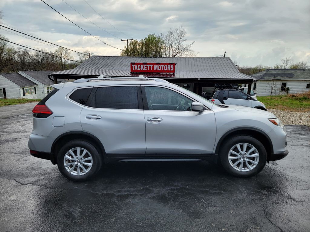 2017 Nissan Rogue Image 3