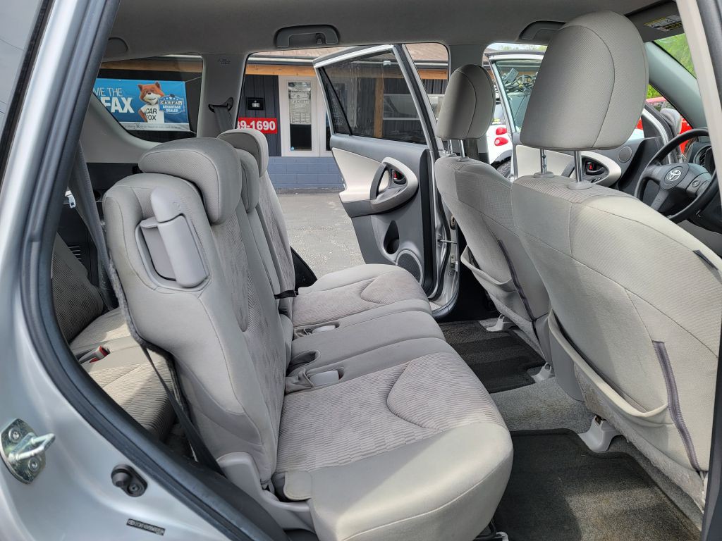 2011 Toyota Rav4 Image 10