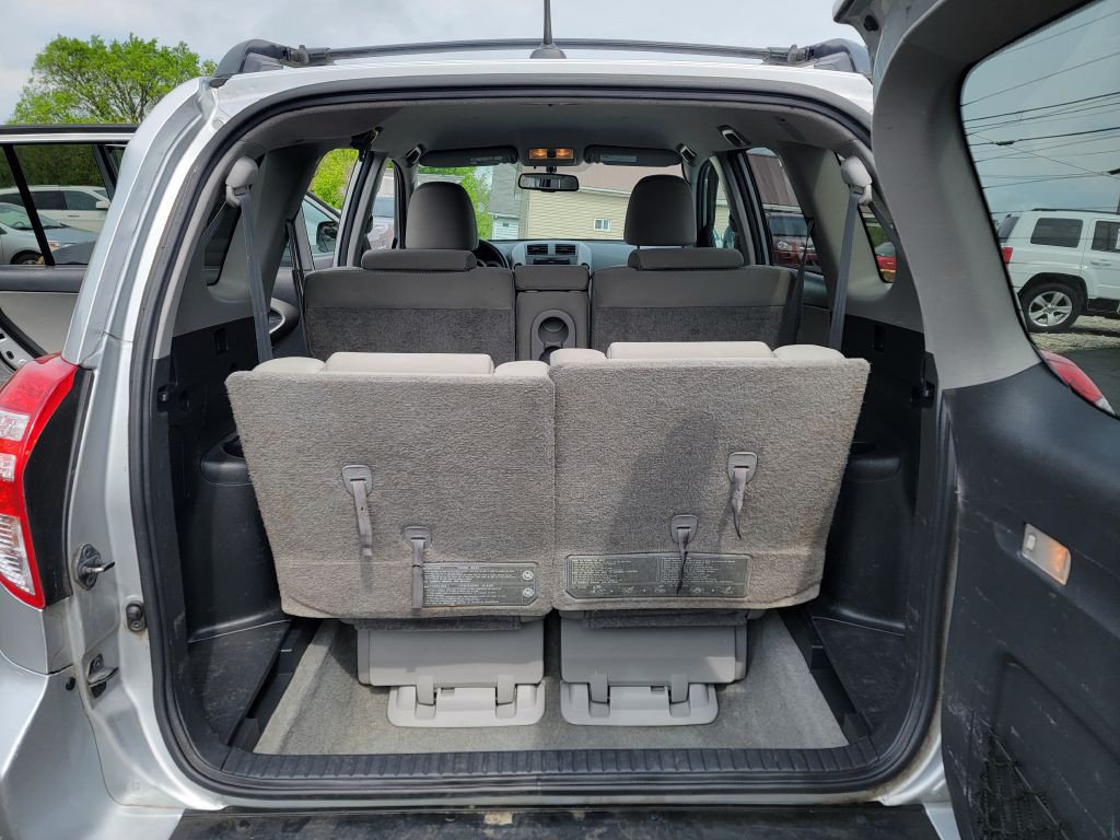 2011 Toyota Rav4 Image 11