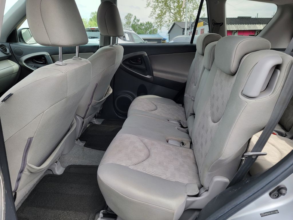 2011 Toyota Rav4 Image 12