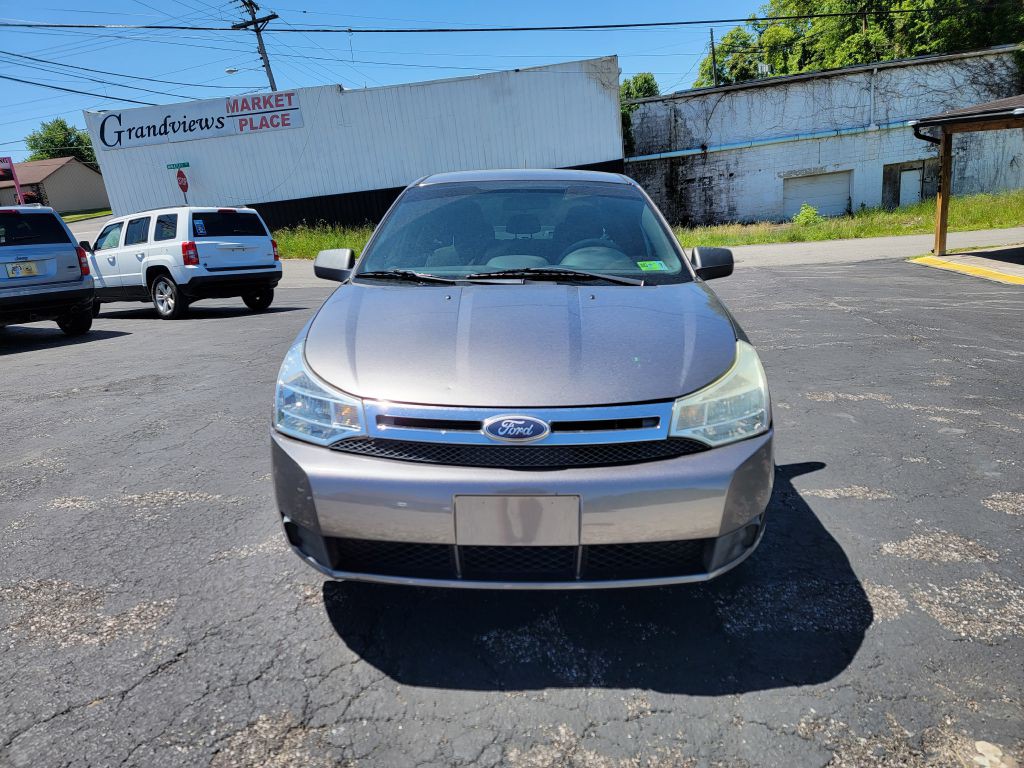 2011 Ford Focus Image 2