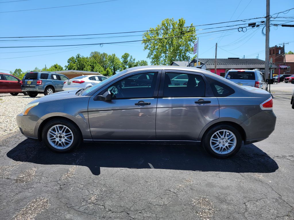 2011 Ford Focus Image 4