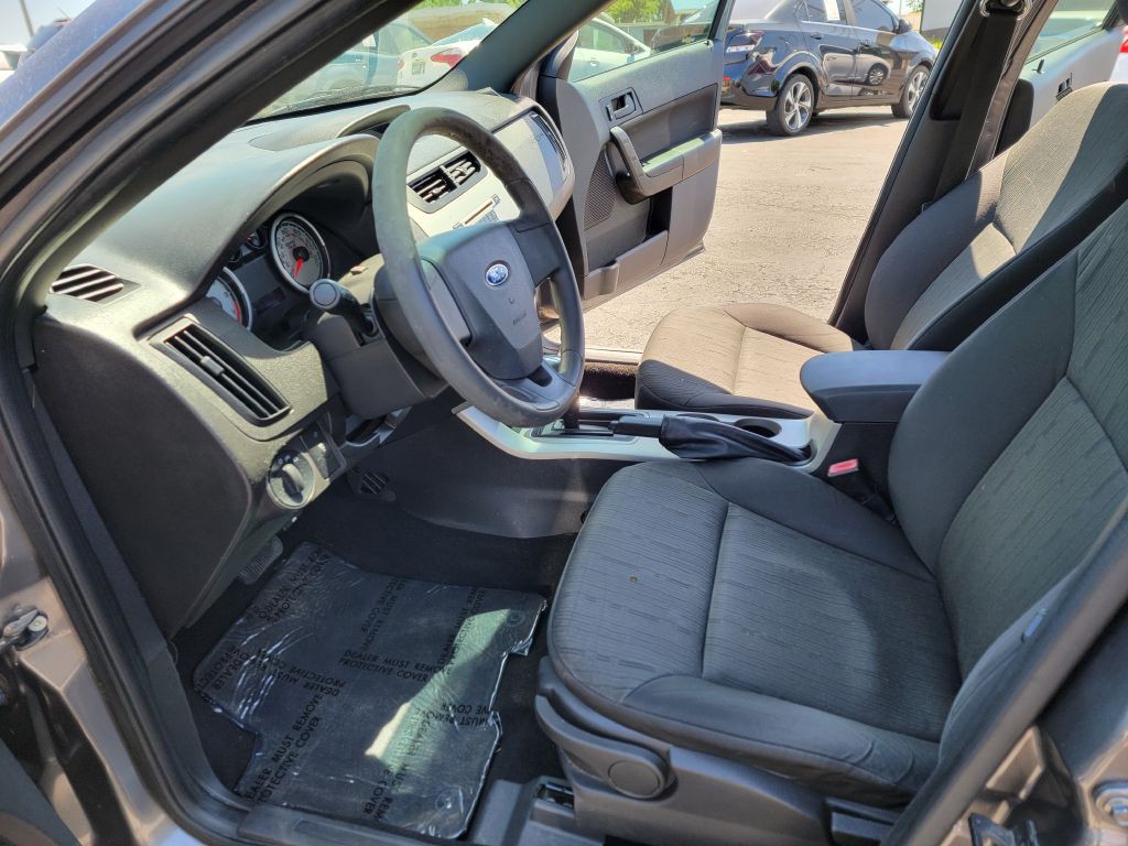 2011 Ford Focus Image 9