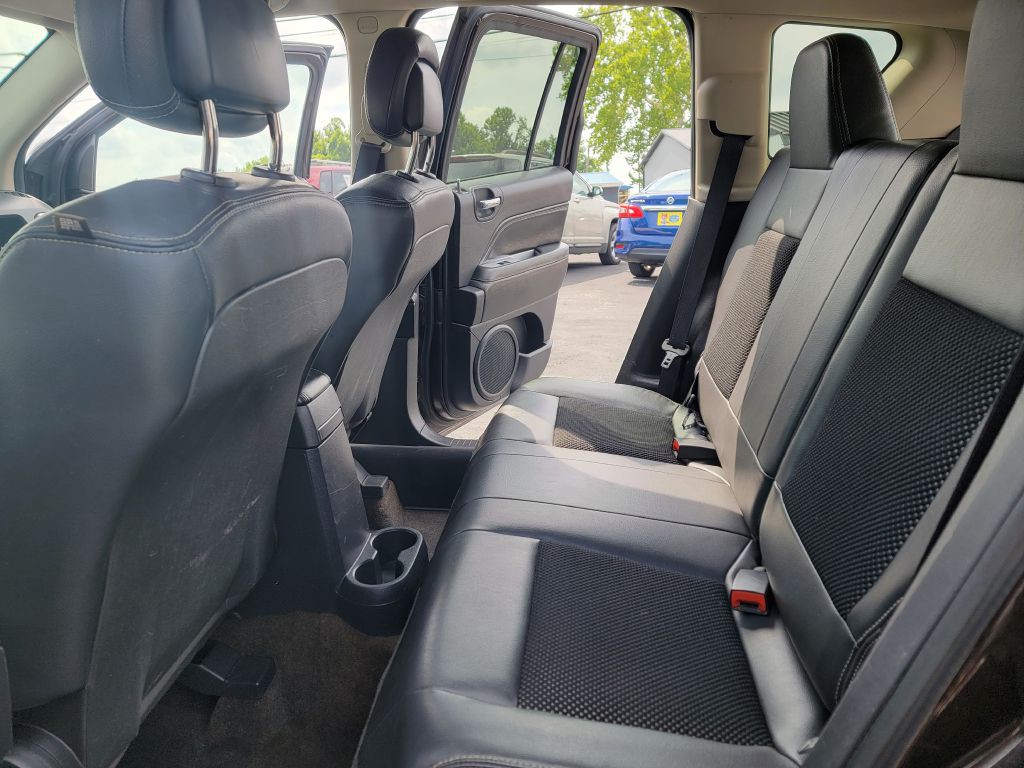2014 Jeep Compass Image 11