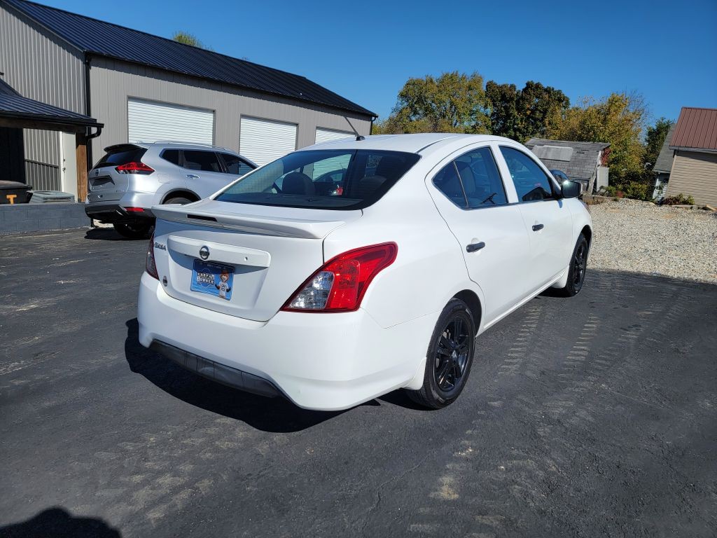 2019 Nissan Versa Image 7